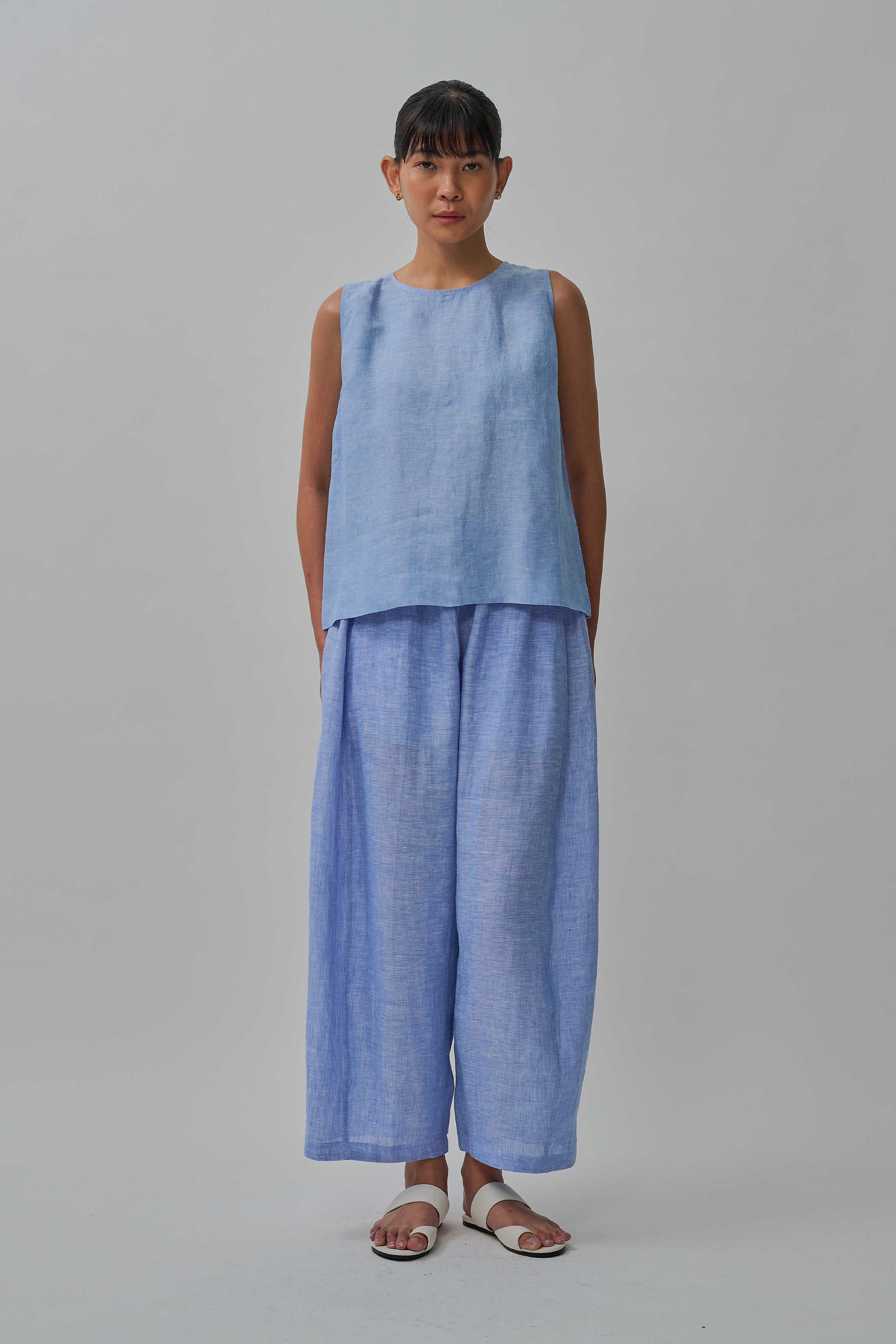 Midtown Linen Top in Bluebell